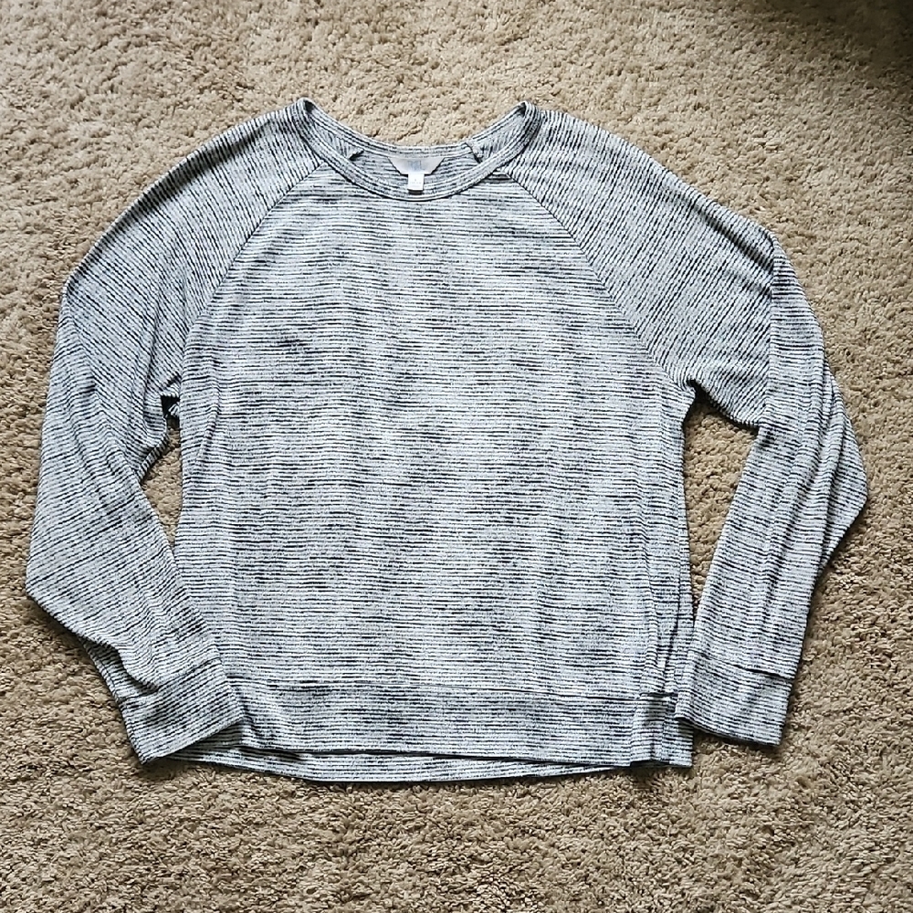 Time and Tru Black and White Knit Top, Size L